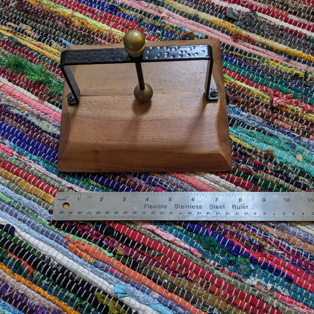 Napkin holder